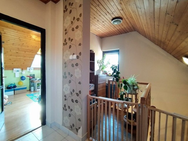 Alsórákoshegyen 140 nm-es tégla építésű családi ház